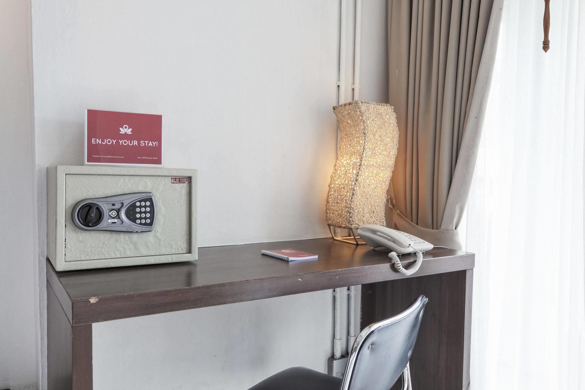 Zen Rooms Basic Nanai Phuket パトン エクステリア 写真
